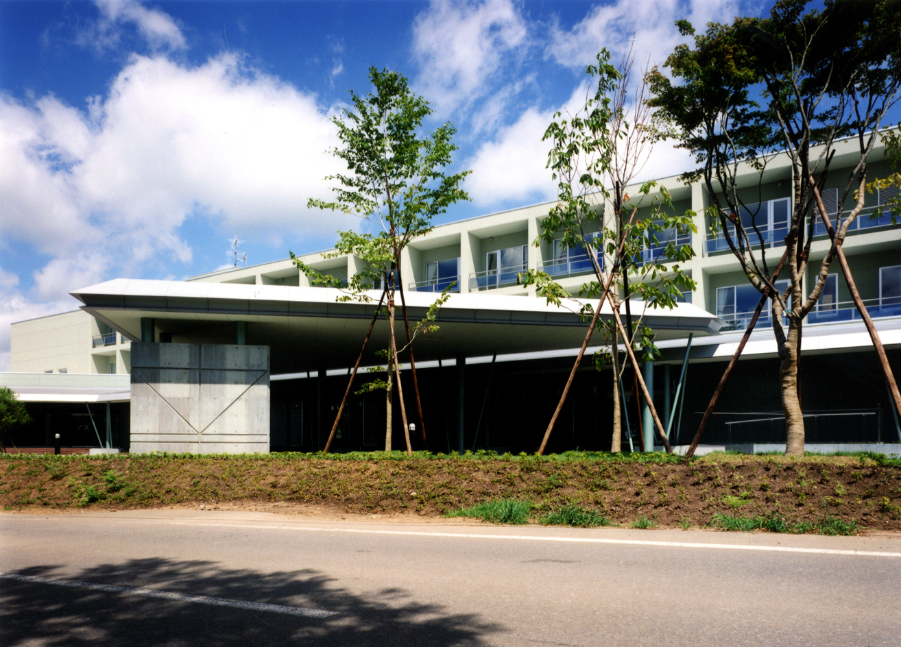 秋田県森林学習交流館「プラザクリプトン」